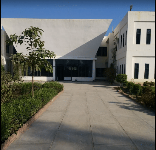 Baba Hira Das Ji Ayurvedic Medical College and Hospital Malout Building Image photo 5